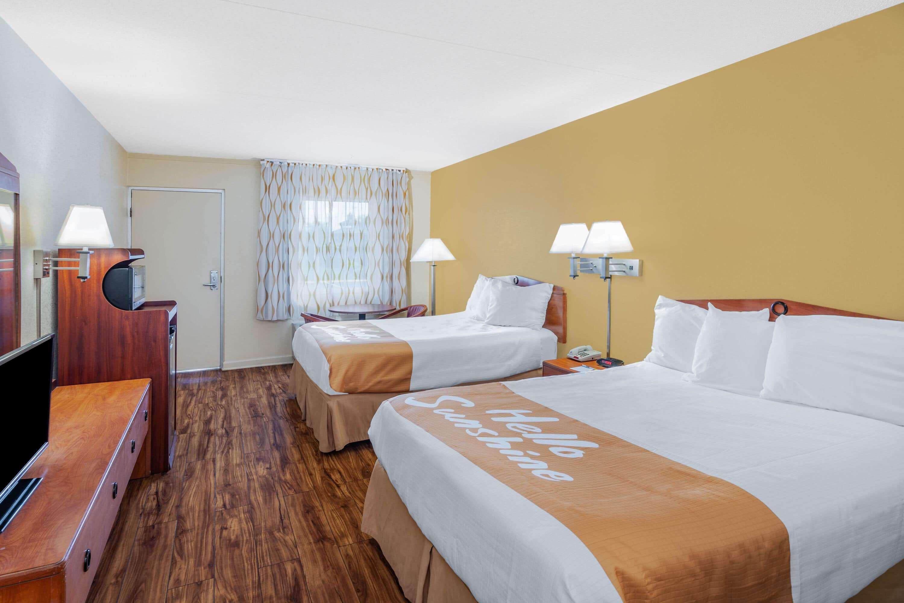Days Inn By Wyndham Clarksville Tn Esterno foto