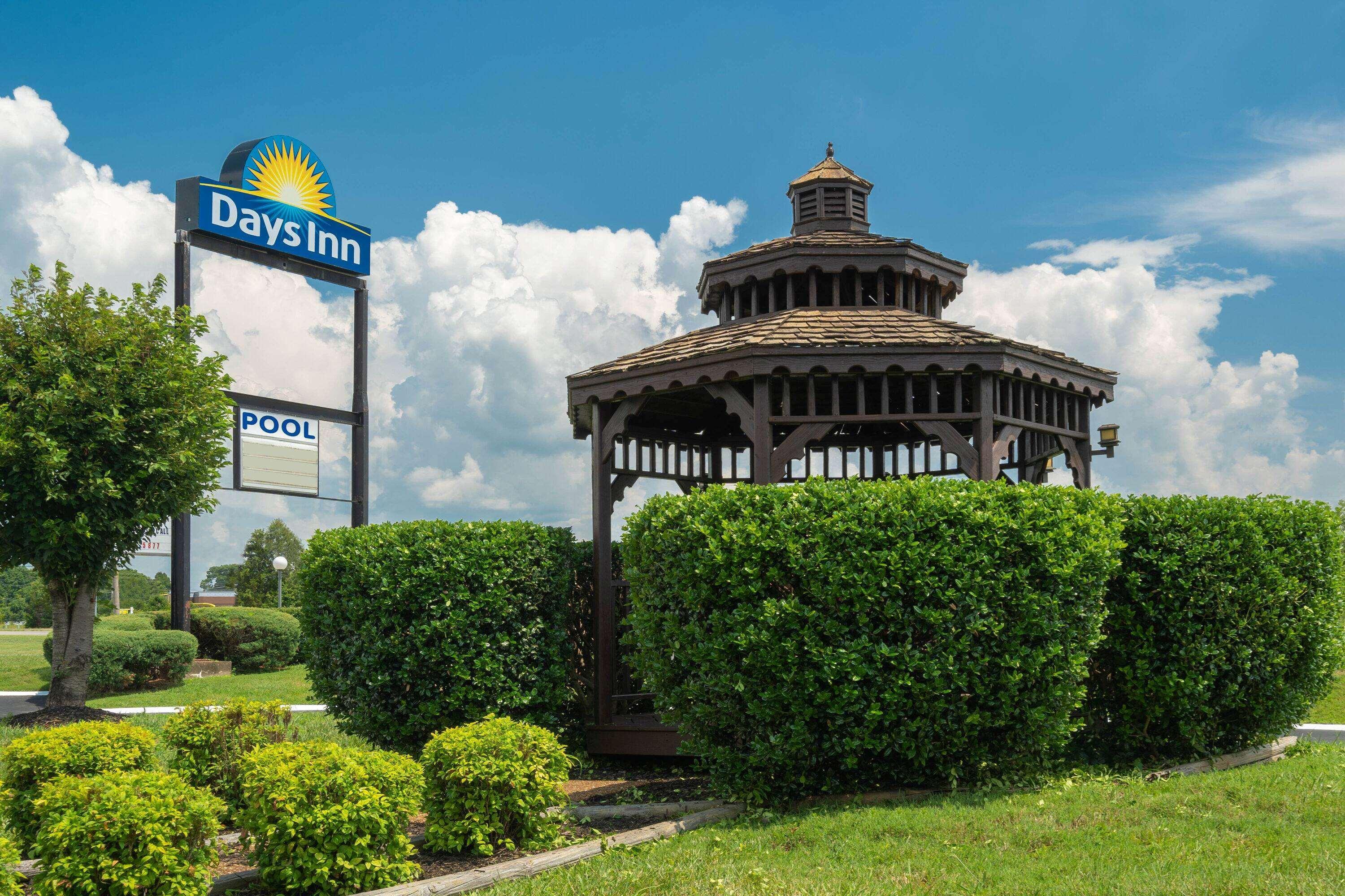 Days Inn By Wyndham Clarksville Tn Esterno foto